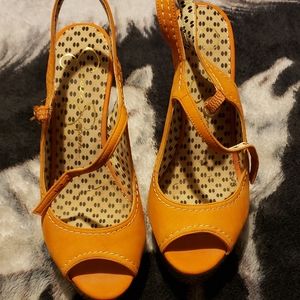 Jessica Simpson peep toe heels